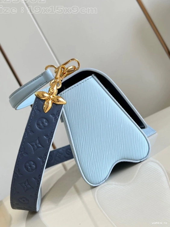 WIS LOUIS PM-19*15*9CM TWIST VUITTON 0810